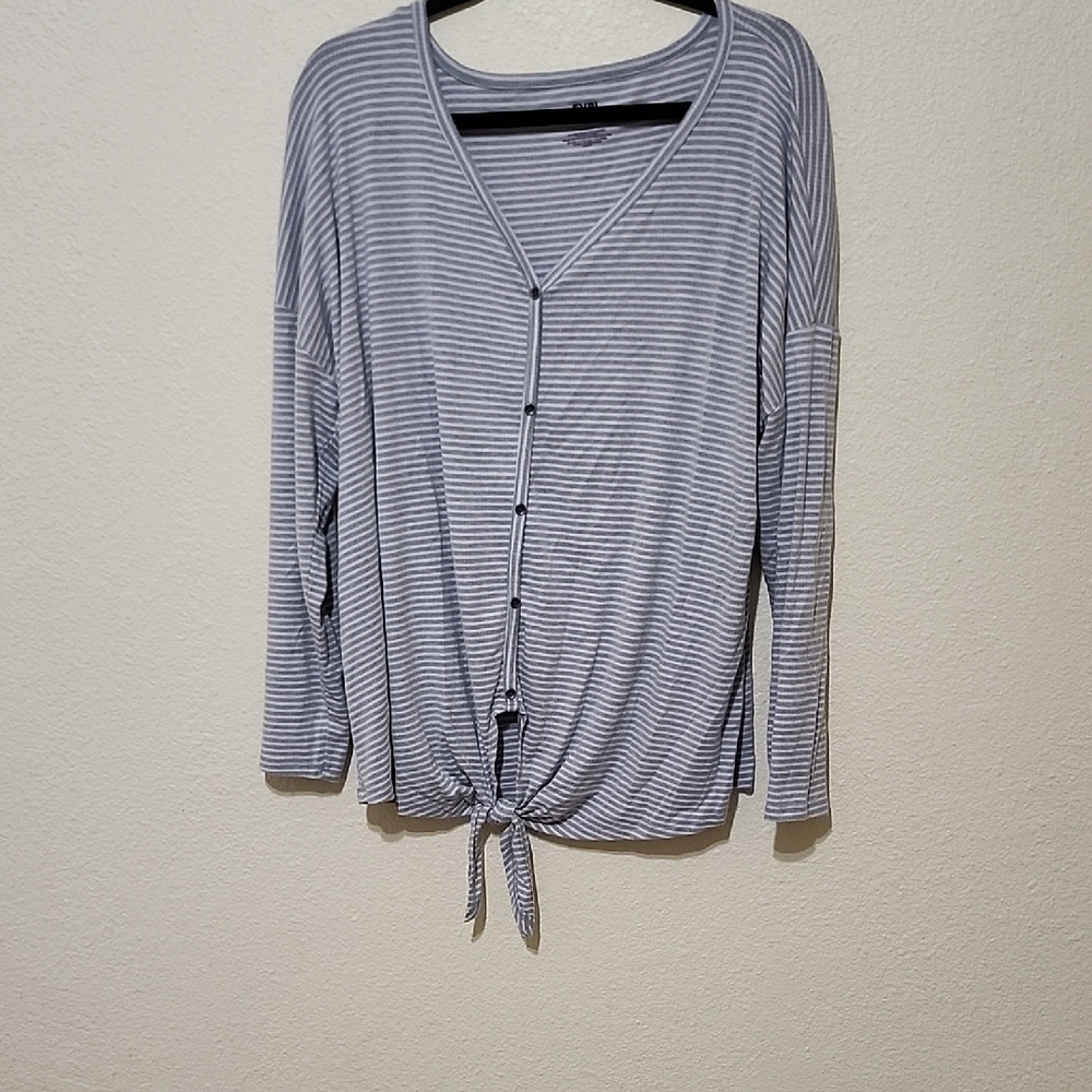 EVRI Gray Long Sleeve Button Down Shirt with Tie Front